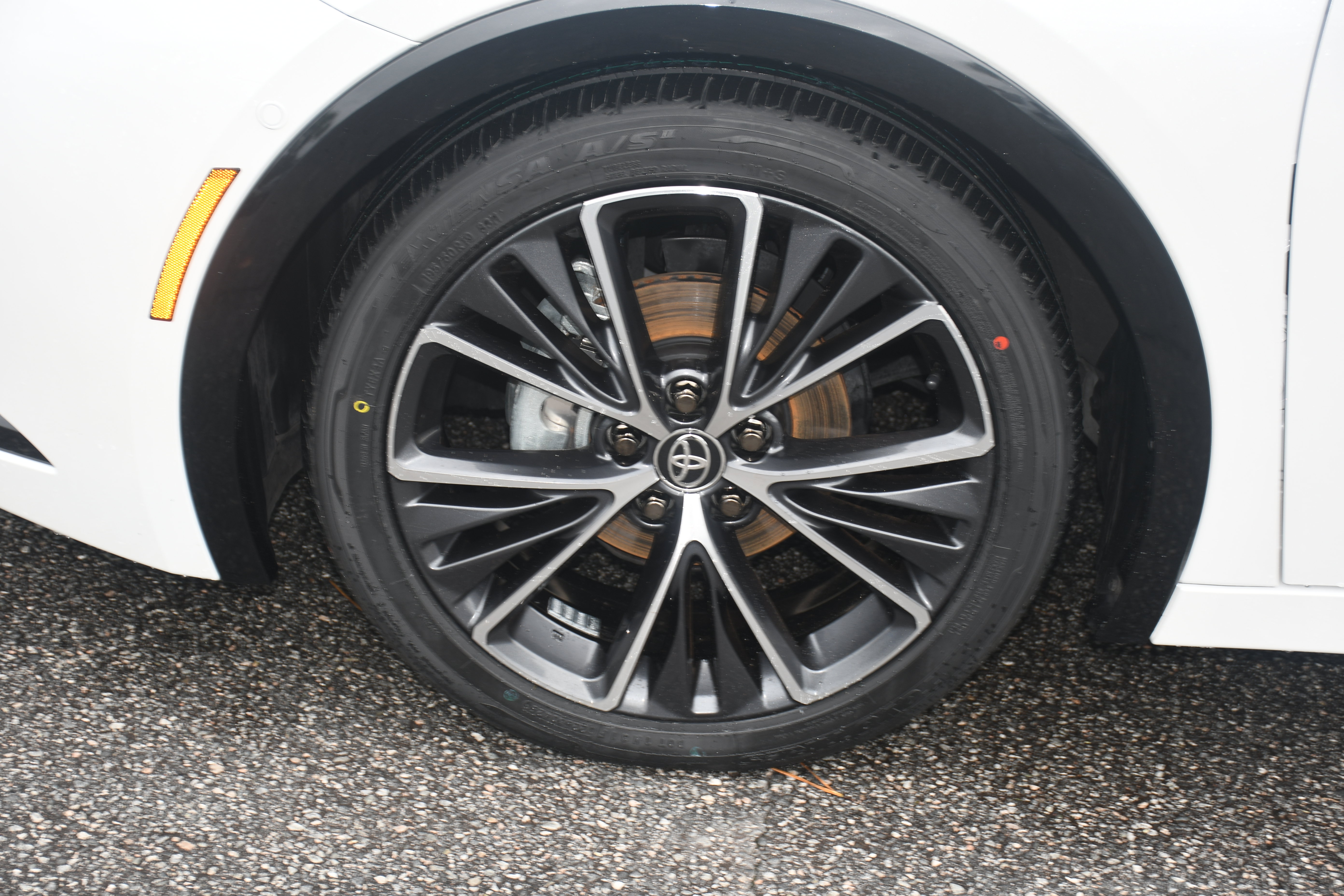 Certified 2024 Toyota Prius Limited w/ Limited Premium Package FWD image 23
