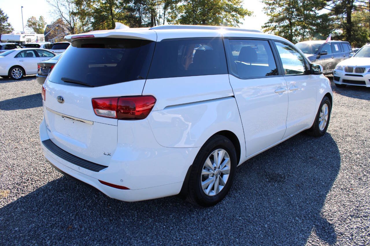 Used 2015 Kia Sedona LX w/ LX Convenience Package FWD image 7