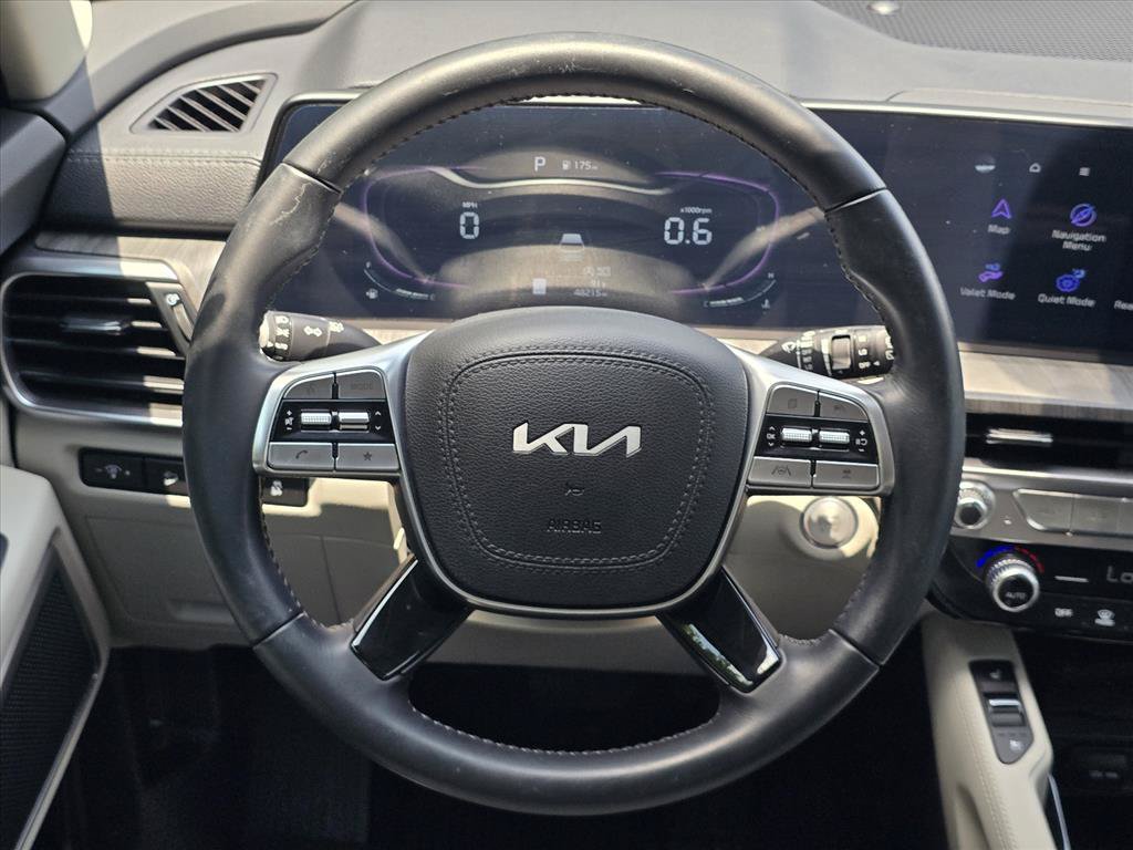 Used 2024 Kia Telluride EX w/ EX Captain's Chair Package FWD image 14
