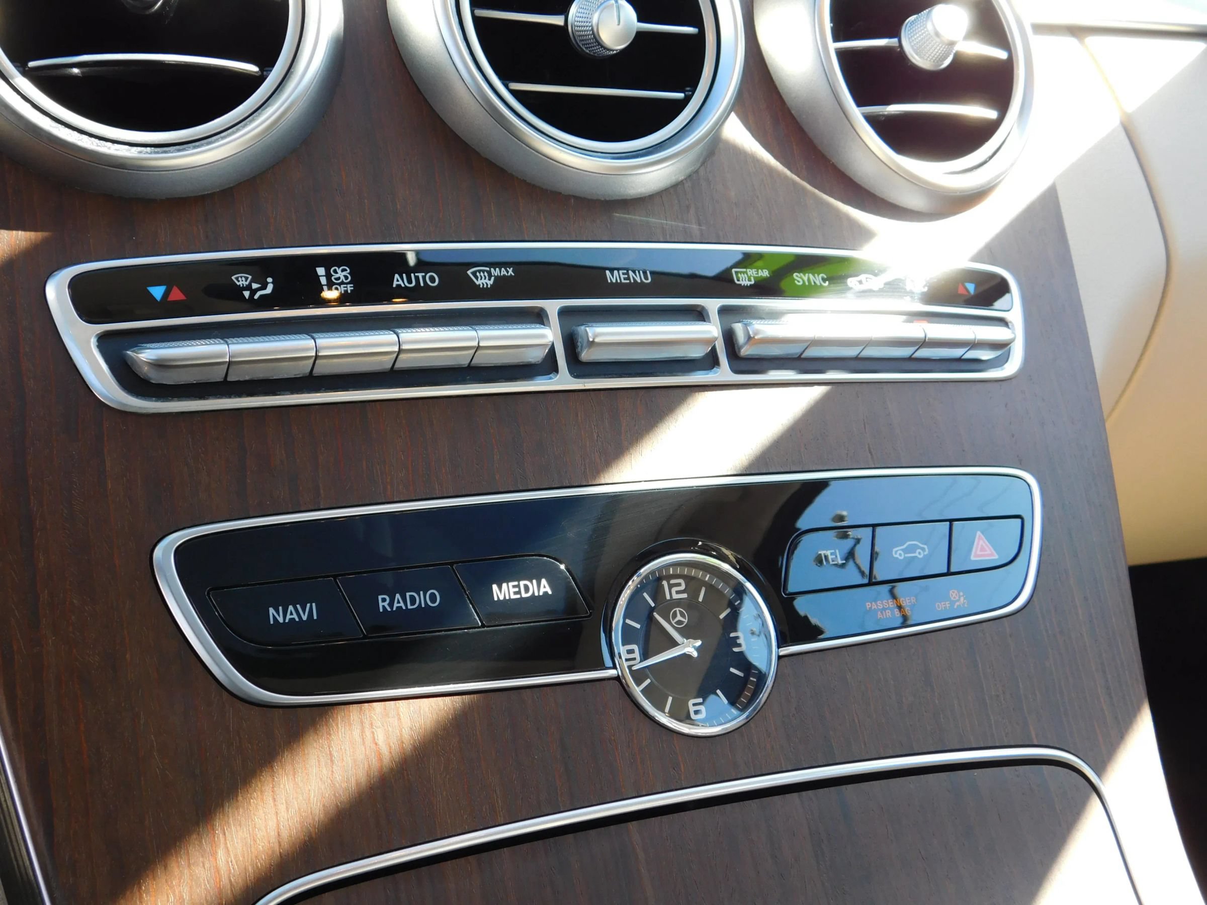 Used 2021 Mercedes-Benz C 300 4MATIC Sedan w/ Premium Package image 23