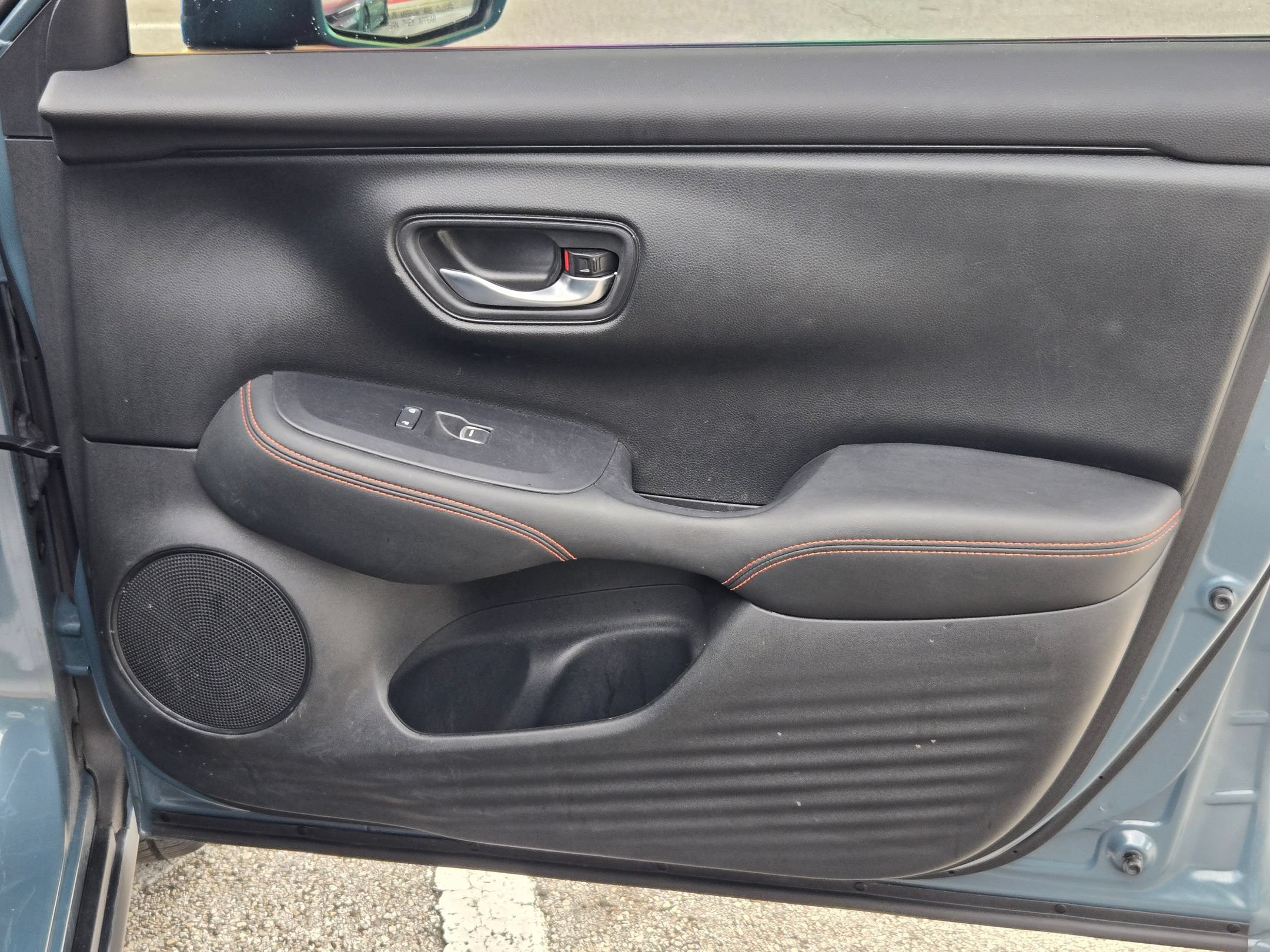 Used 2025 Honda HR-V Sport image 28
