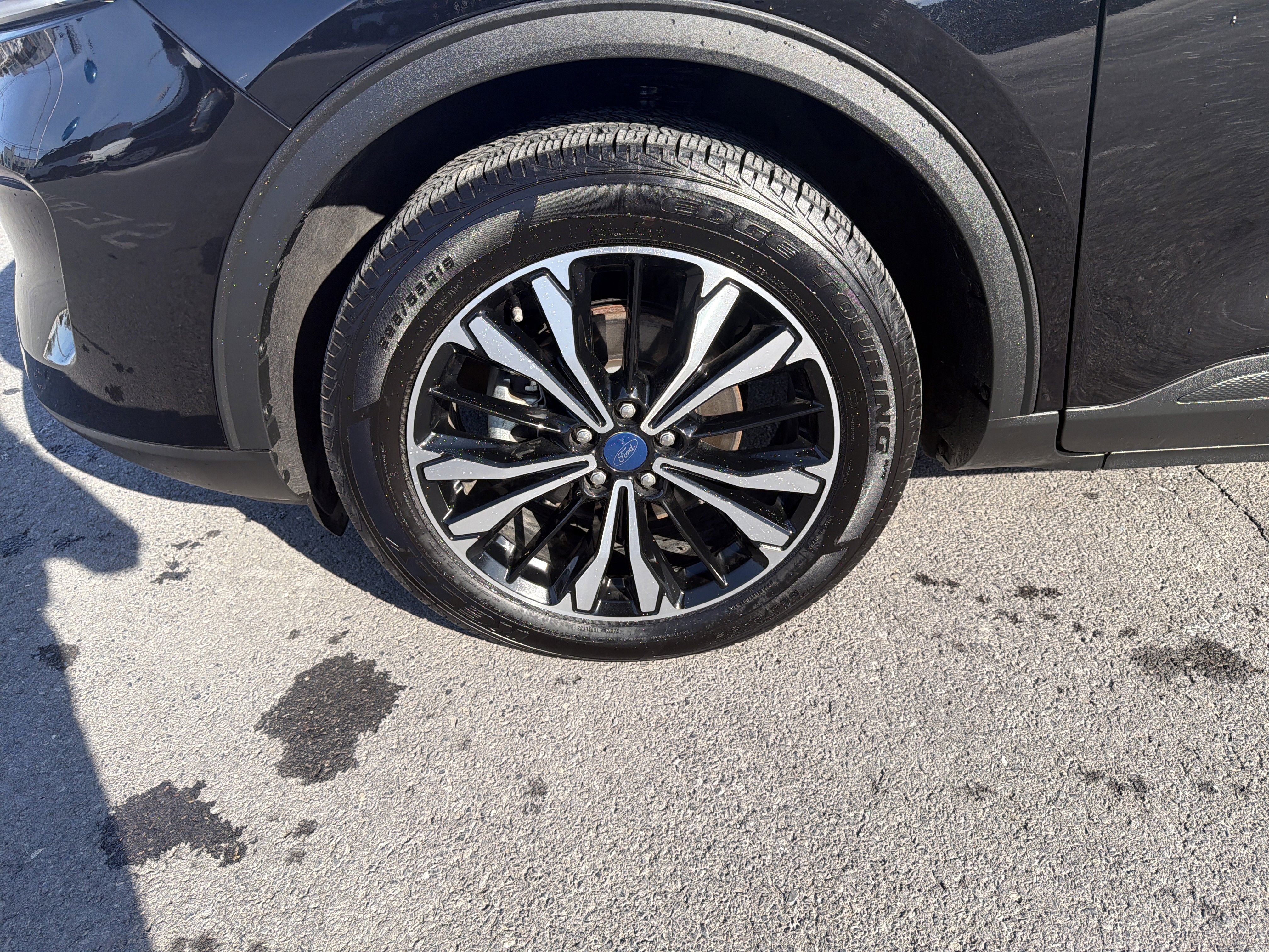 Used 2022 Ford Escape SEL w/ SEL Stealth AWD Package image 11