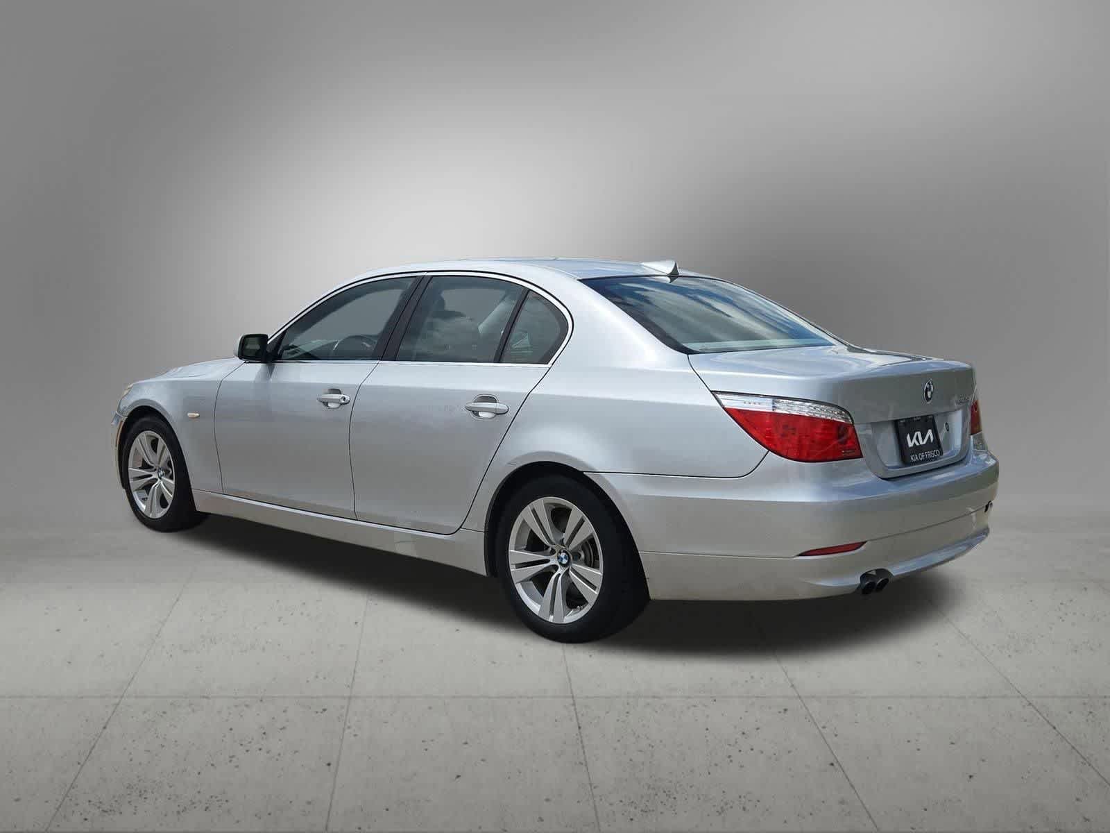 Used 2009 BMW 528i Sedan RWD image 4
