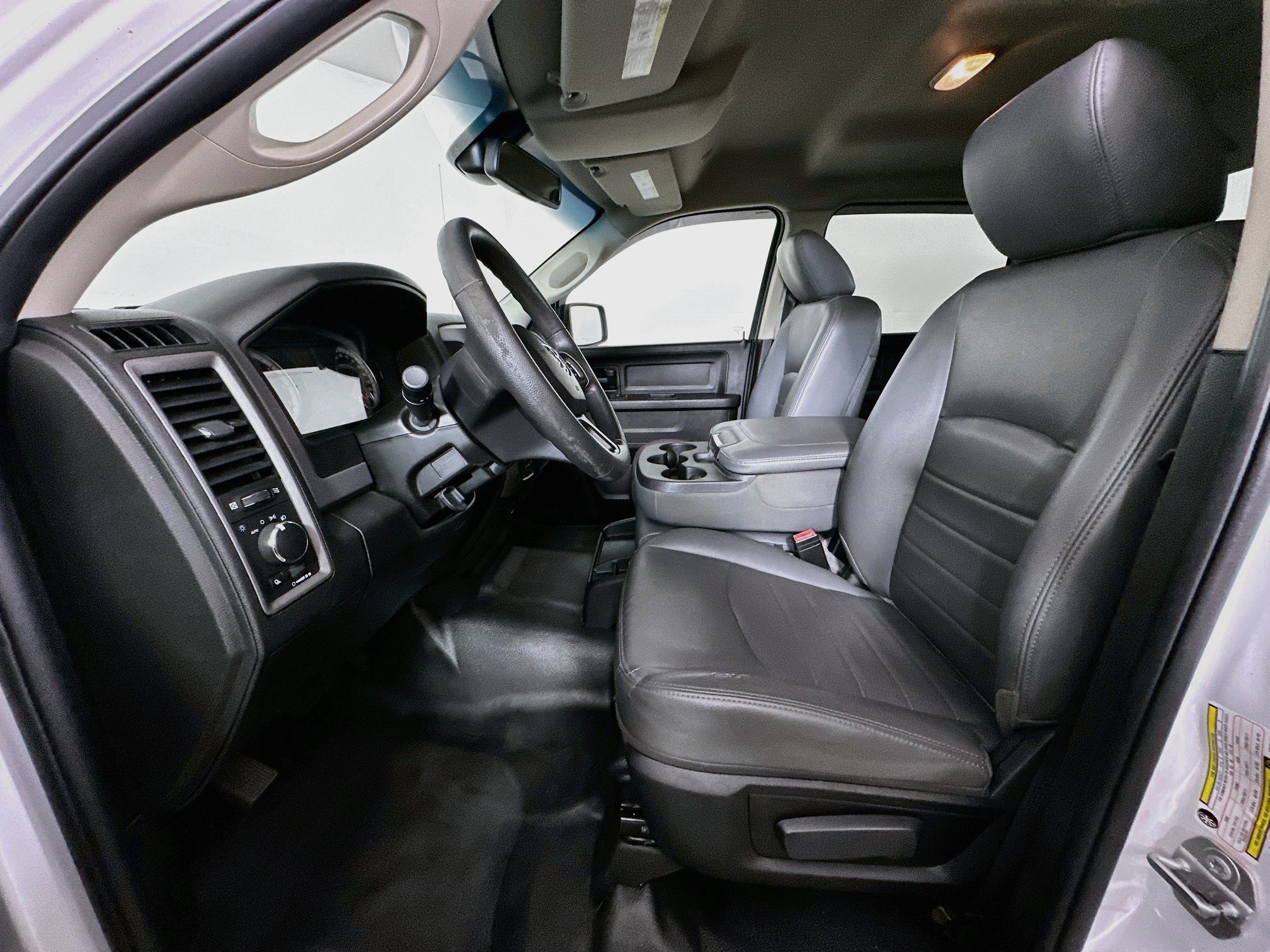 Used 2020 RAM 1500 Tradesman AWD/4WD image 13