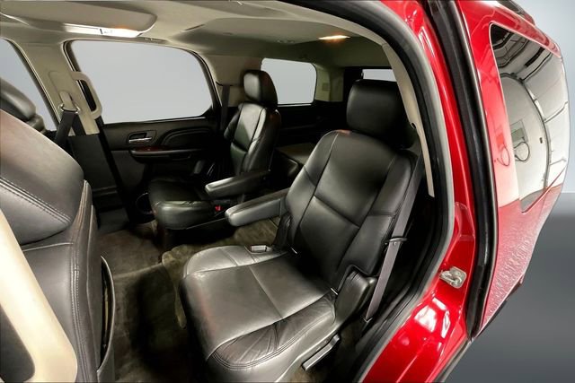Used 2012 Cadillac Escalade Luxury image 23