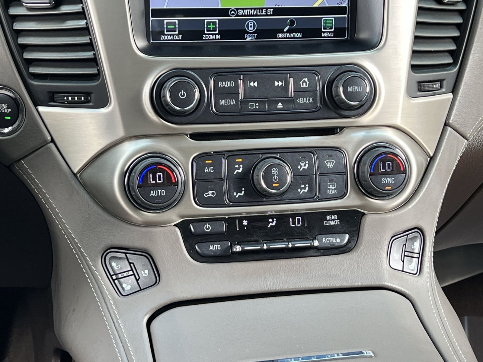 Used 2020 GMC Yukon Denali w/ Denali Ultimate Package AWD/4WD image 20