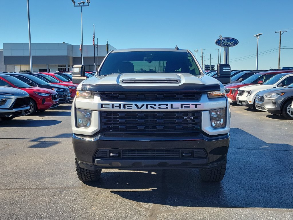 Used 2023 Chevrolet Silverado 2500 Custom w/ Custom Value Package AWD/4WD image 2