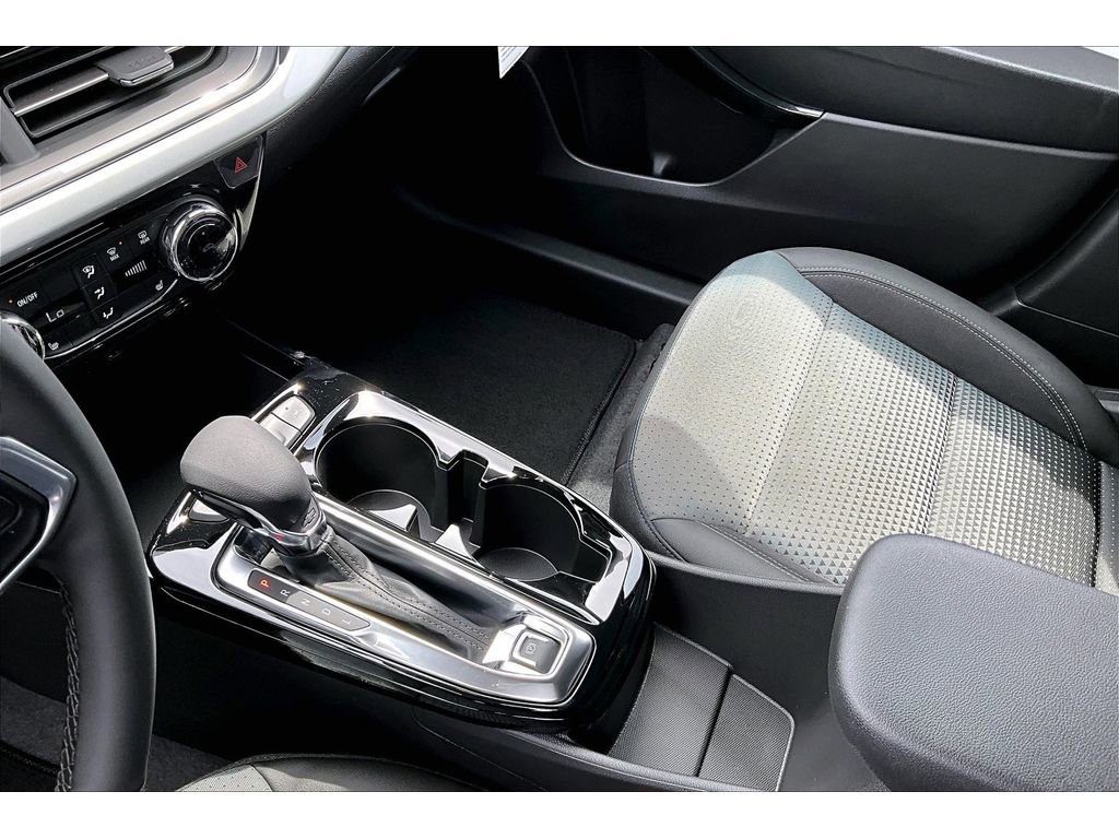 New 2026 Chevrolet Trax LT w/ Driver Confidence Package FWD image 9