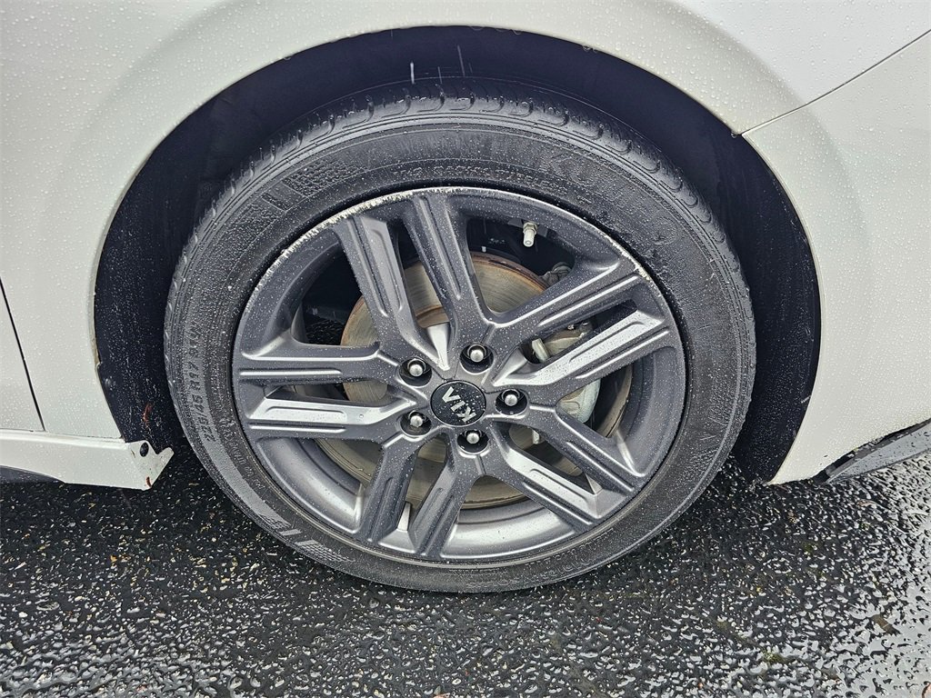 Used 2021 Kia Forte GT-Line w/ GT-Line Premium Package image 9