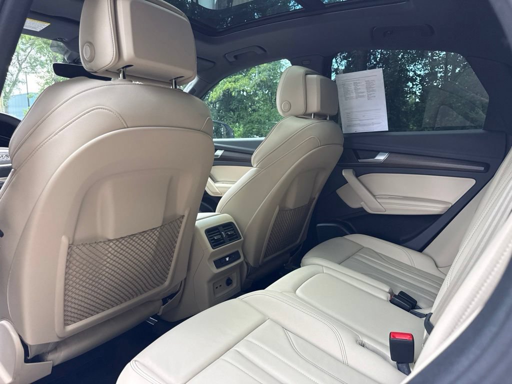 Used 2021 Audi Q5 2.0T Premium Plus w/ Premium Plus Package AWD/4WD image 36