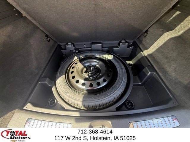 Used 2025 Cadillac XT4 Premium Luxury AWD/4WD image 13