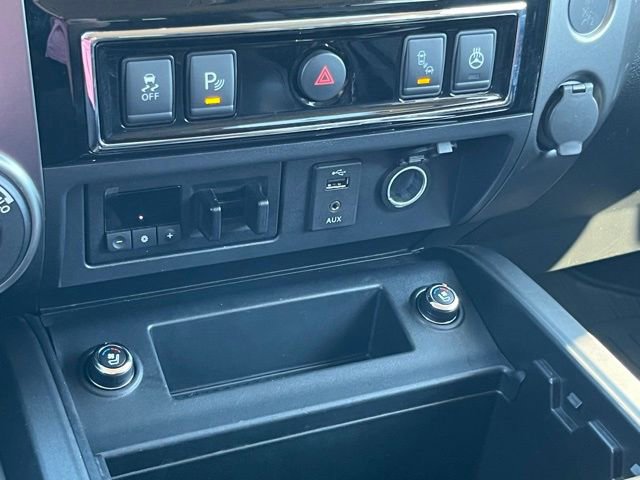 Used 2018 Nissan Titan Platinum Reserve w/ Platinum Utility Package AWD/4WD image 41
