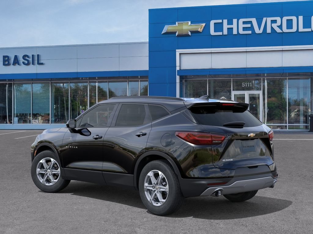 New 2026 Chevrolet Blazer LT w/ Convenience Package FWD image 3