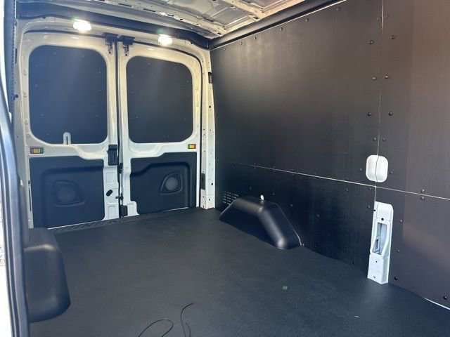 New 2026 Ford Transit 250 148 Medium Roof Extended AWD w/ Load Area Protection Package image 10