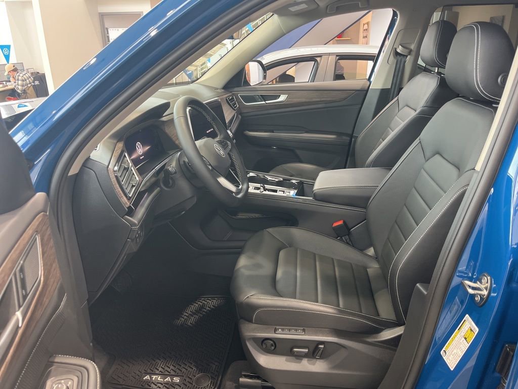 New 2026 Volkswagen Atlas SEL image 7