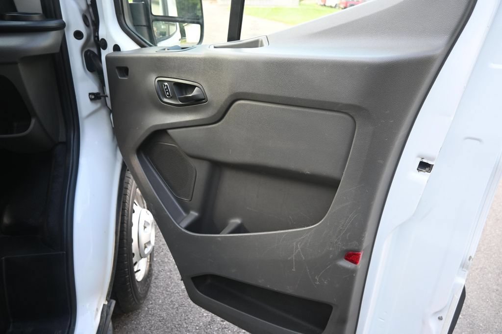 Used 2023 Ford Transit 250 Medium Roof AWD w/ Load Area Protection Package image 14