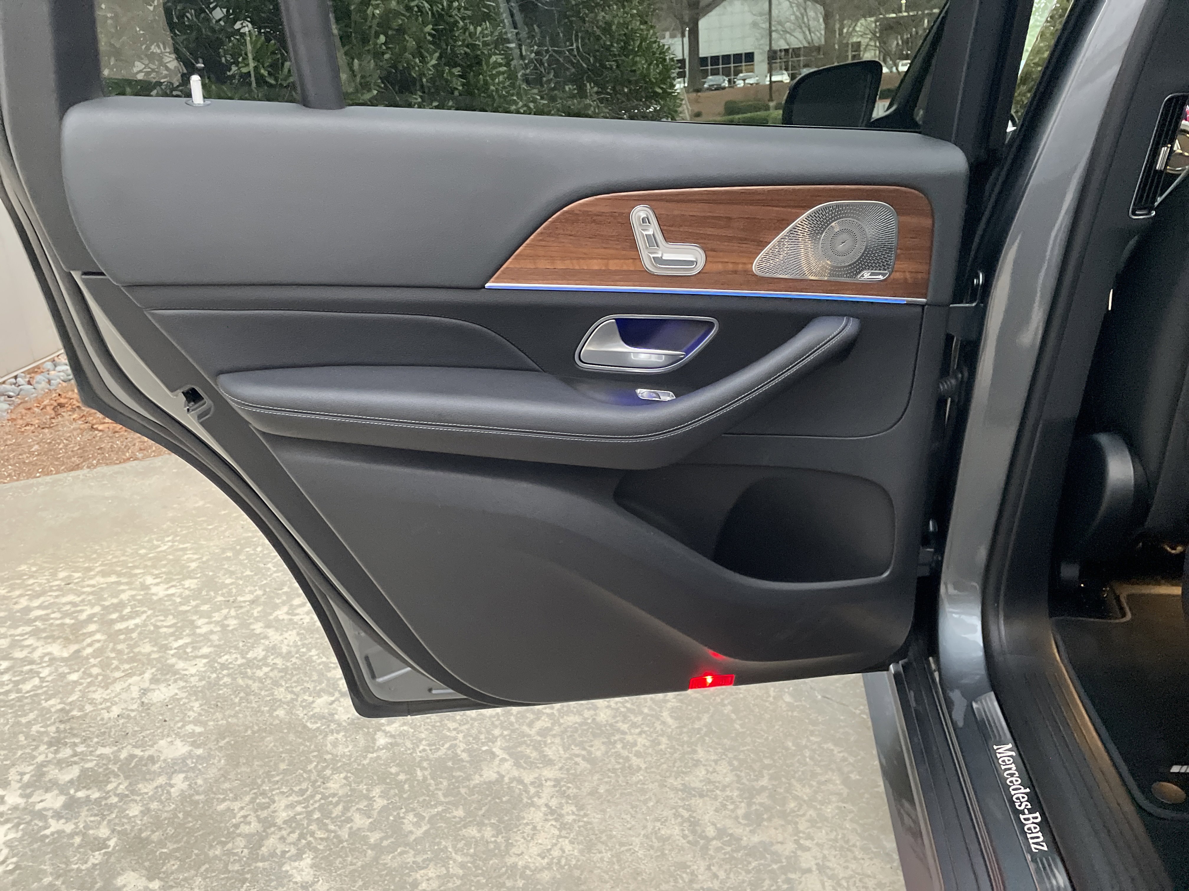 Certified 2024 Mercedes-Benz GLS 450 4MATIC image 40