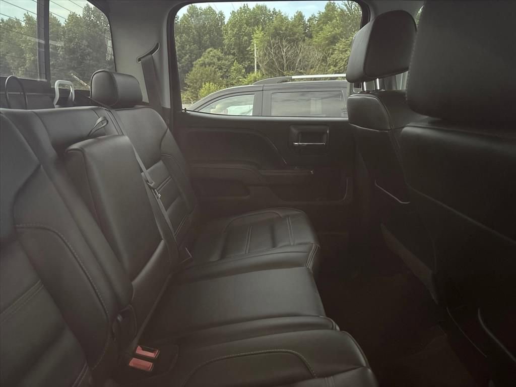 Used 2017 GMC Sierra 2500 Denali w/ Duramax Plus Package AWD/4WD image 19
