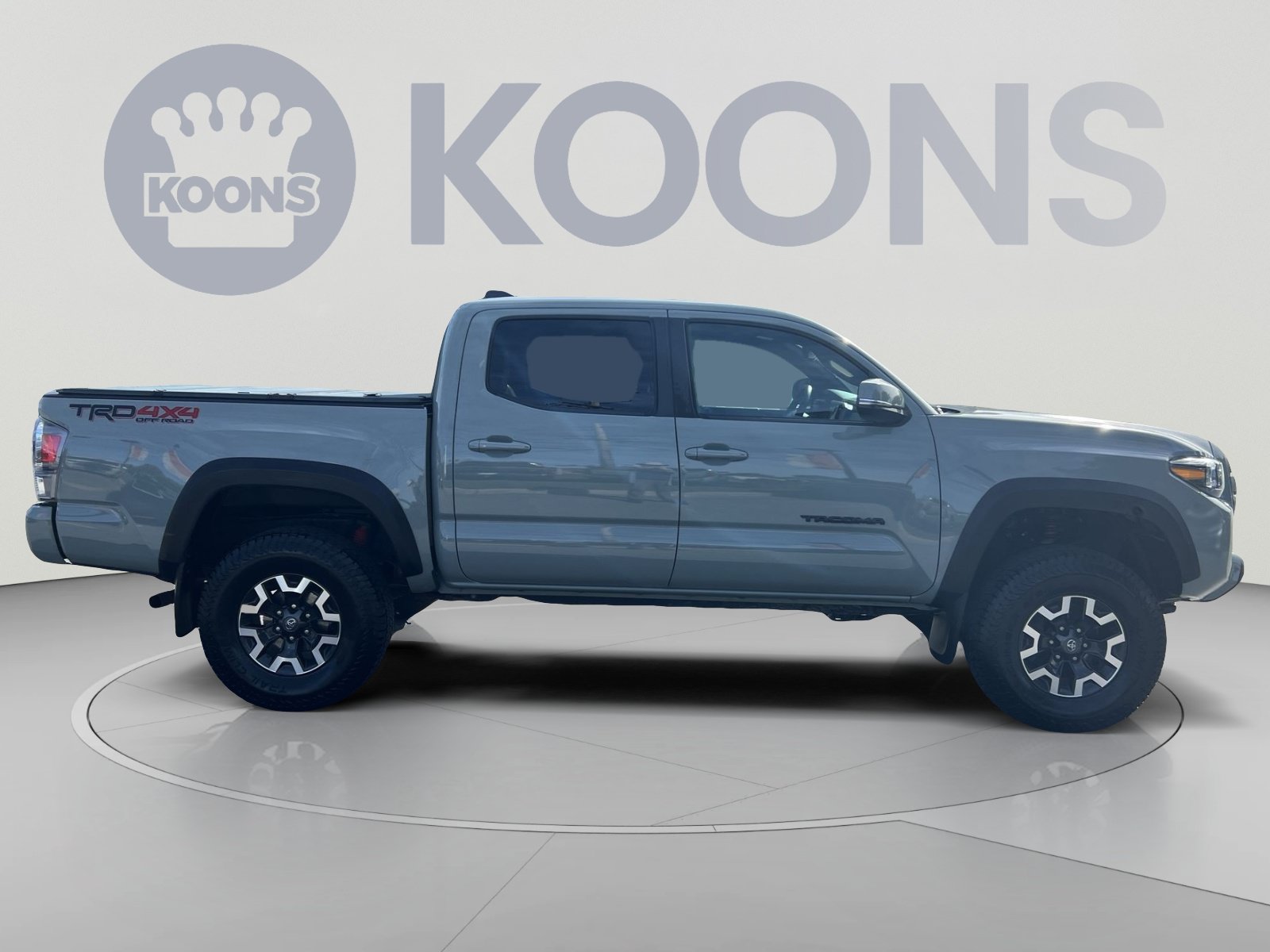 Used 2022 Toyota Tacoma TRD Off-Road w/ Technology Package AWD/4WD image 8
