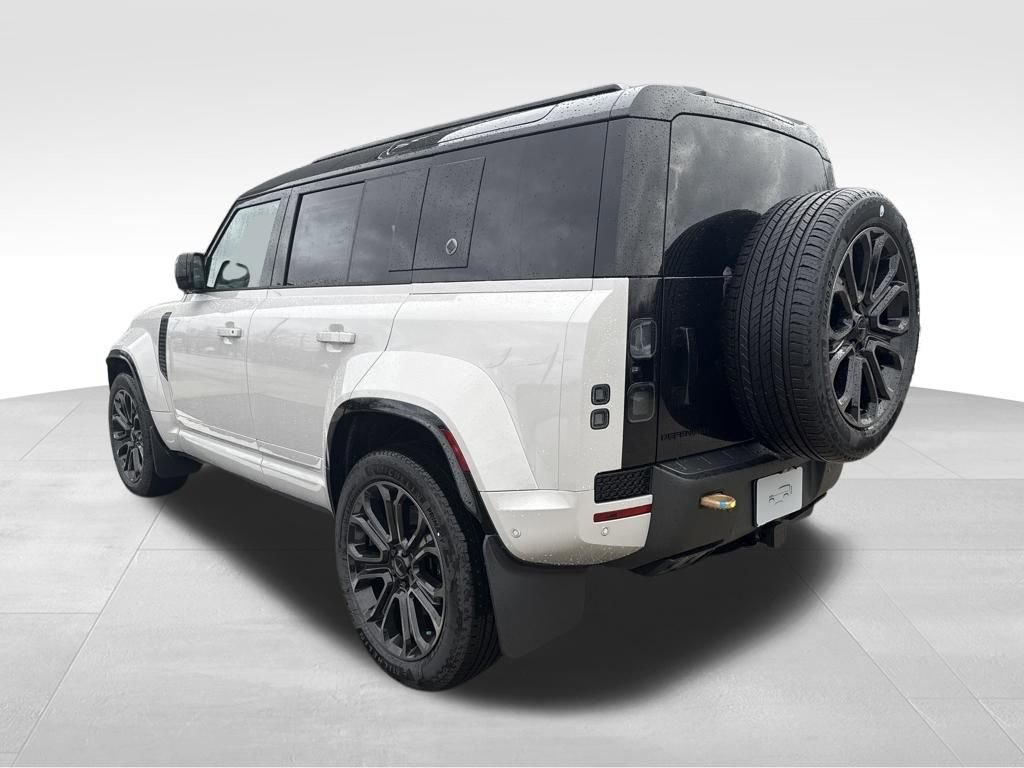 New 2026 Land Rover Defender 110 OCTA AWD/4WD image 25