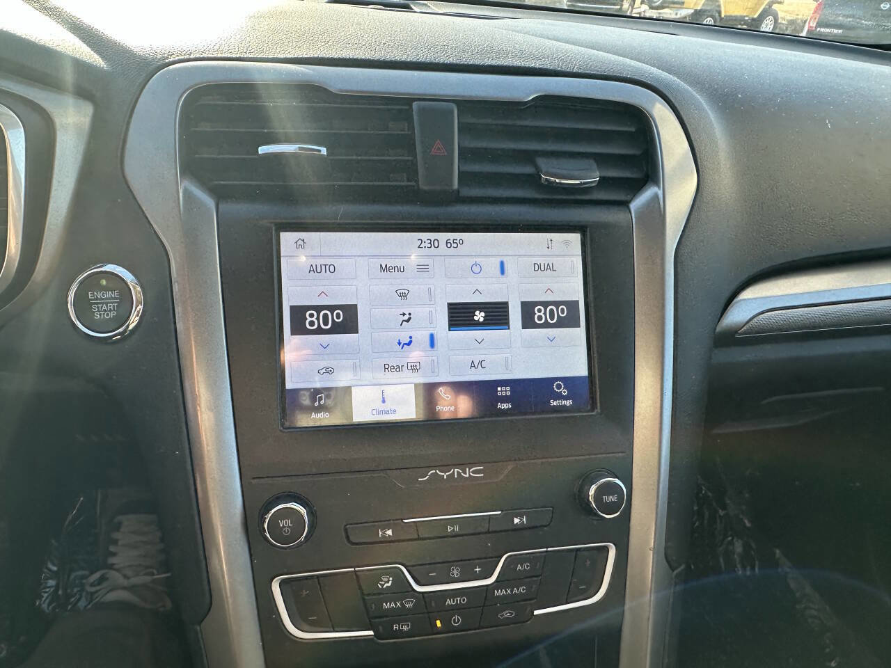 Used 2020 Ford Fusion SE image 16