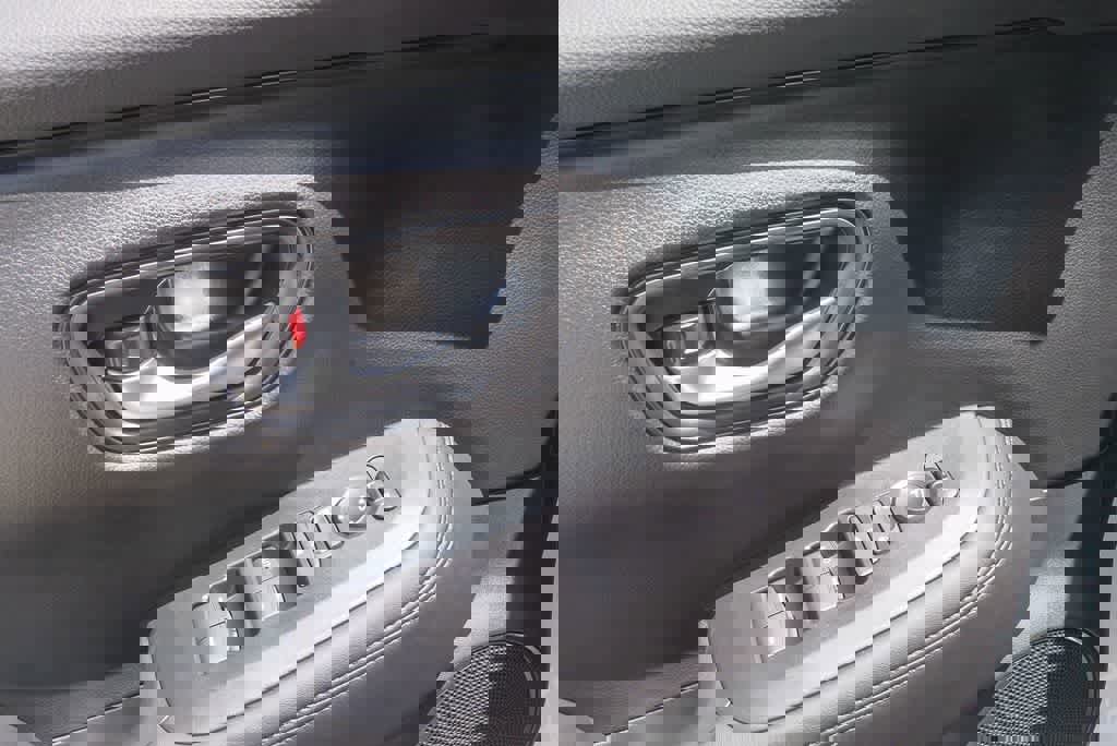 New 2026 Honda HR-V LX image 20