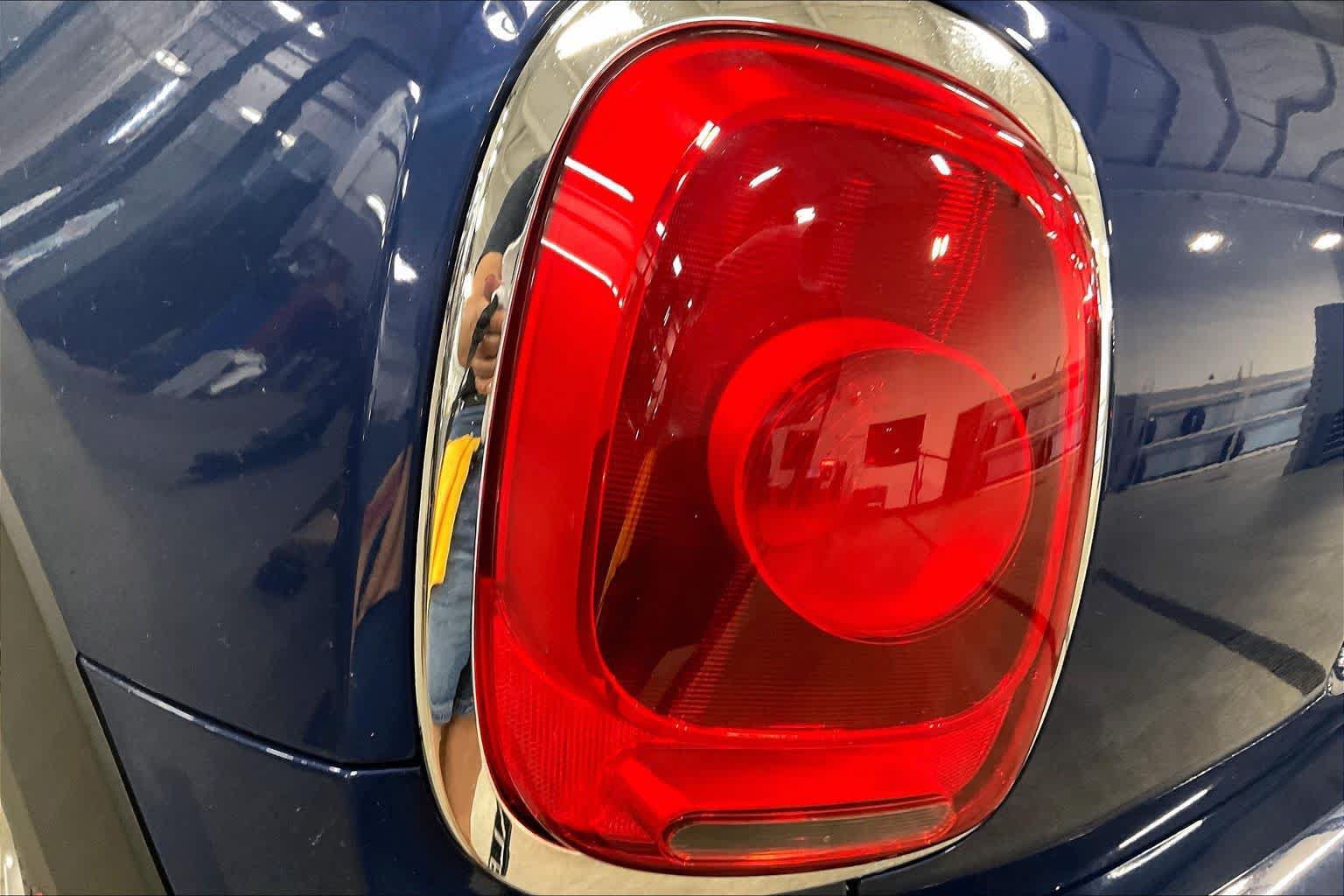 Used 2017 MINI Cooper 2-Door Hardtop FWD image 27