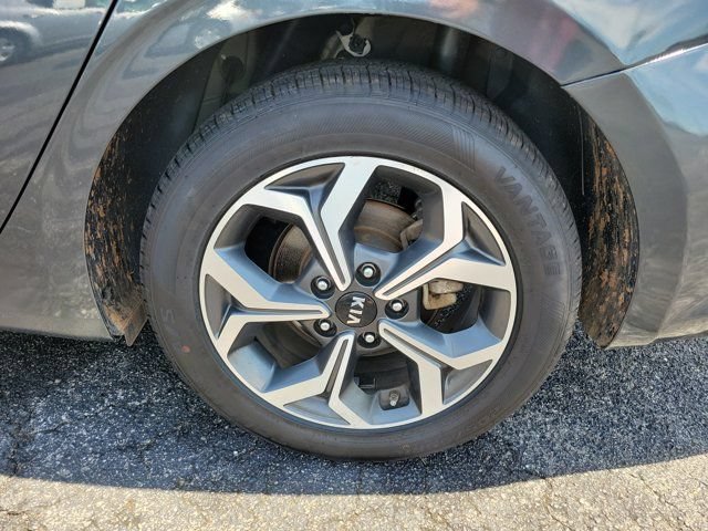 Used 2021 Kia Forte LXS FWD image 21