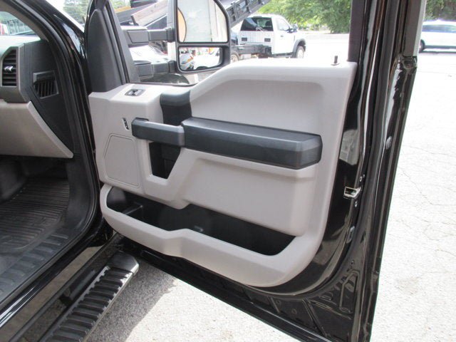 Used 2021 Ford F550 4x4 Regular Cab Super Duty w/ Power Equipment Group image 24