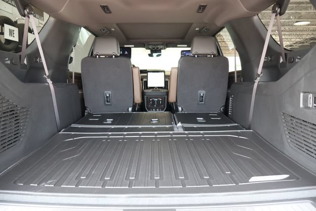 New 2026 GMC Yukon XL Denali Ultimate AWD/4WD image 24