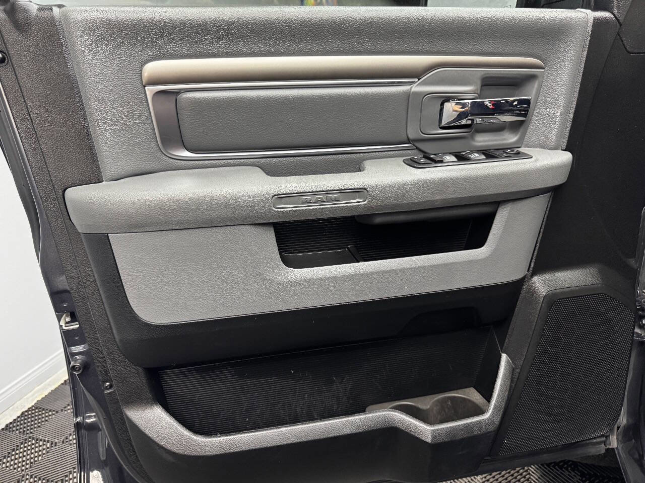 Used 2020 RAM 1500 Classic Warlock image 36