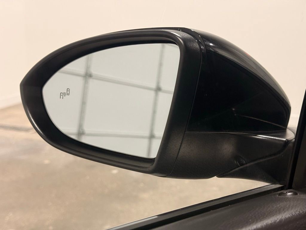 Used 2020 Volkswagen Jetta R-Line image 12