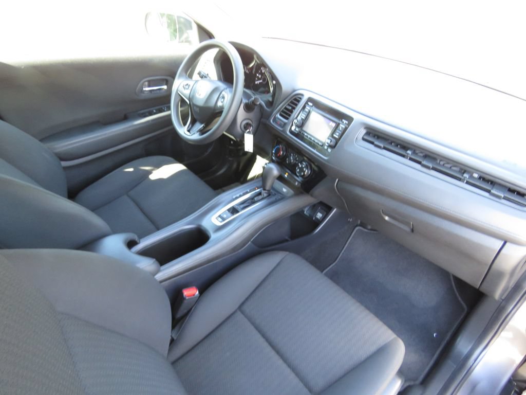 Used 2018 Honda HR-V LX image 14