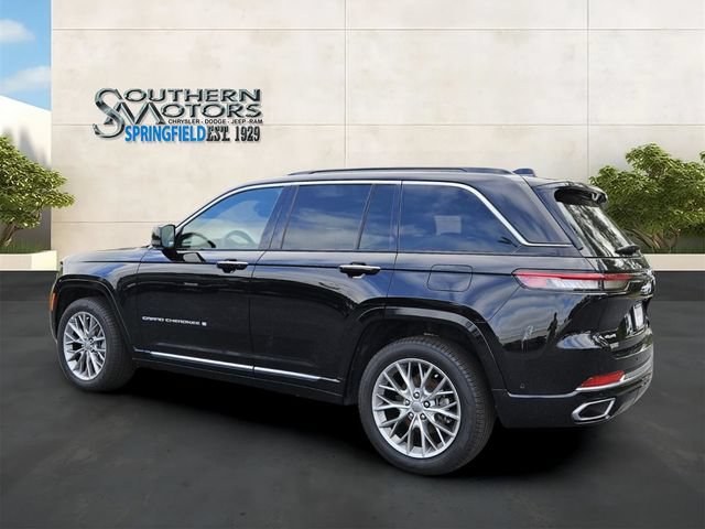 Used 2025 Jeep Grand Cherokee Summit AWD/4WD image 3