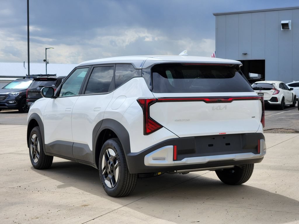 New 2027 Kia Seltos LX AWD/4WD image 7