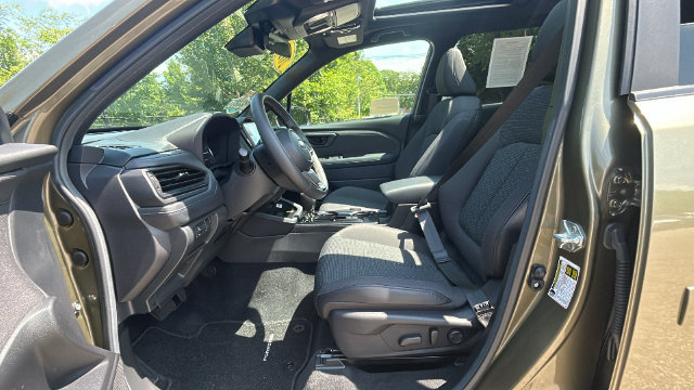 Certified 2026 Subaru Forester Premium AWD/4WD image 43