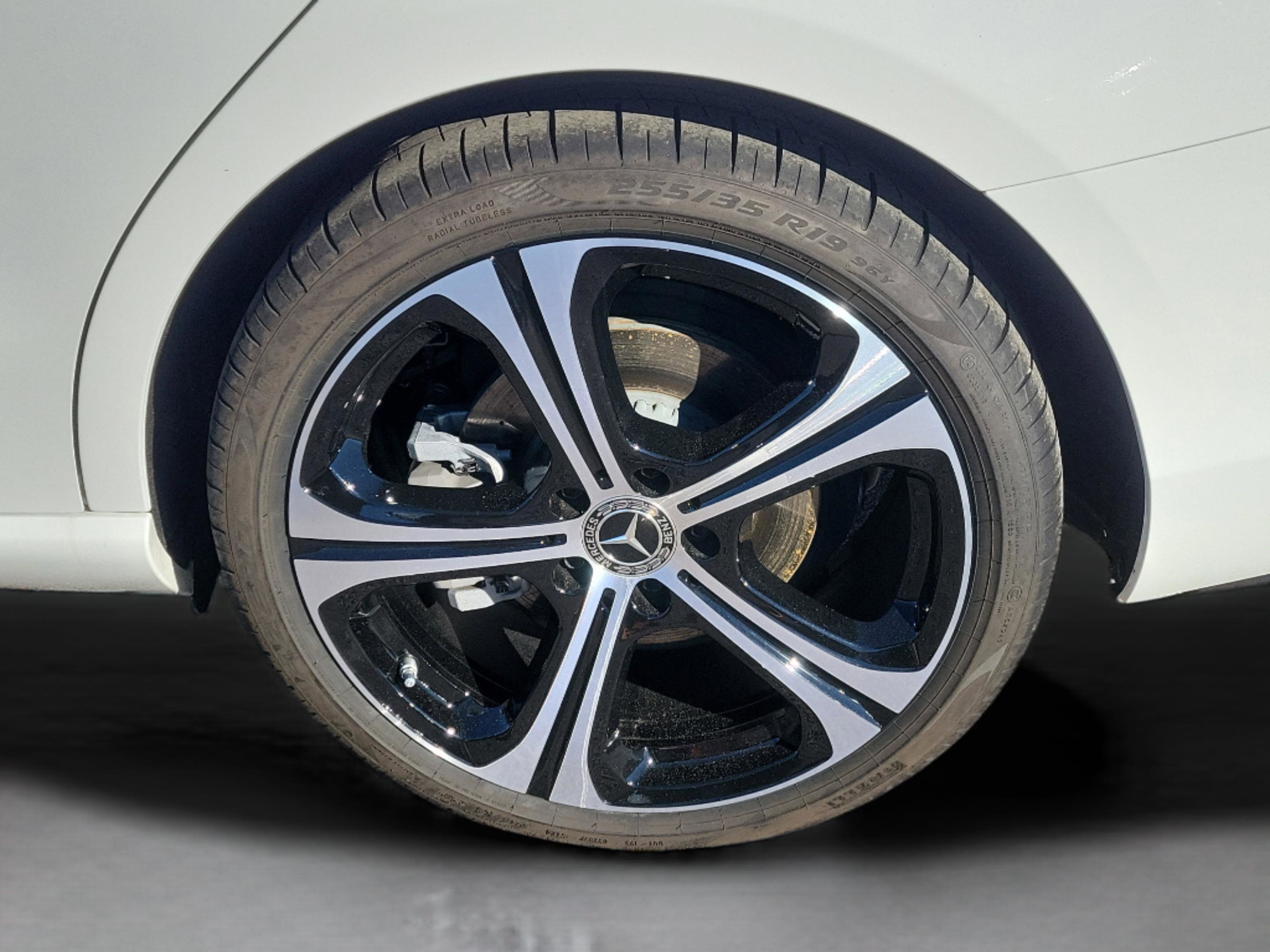 Certified 2025 Mercedes-Benz C 300 Sedan image 36