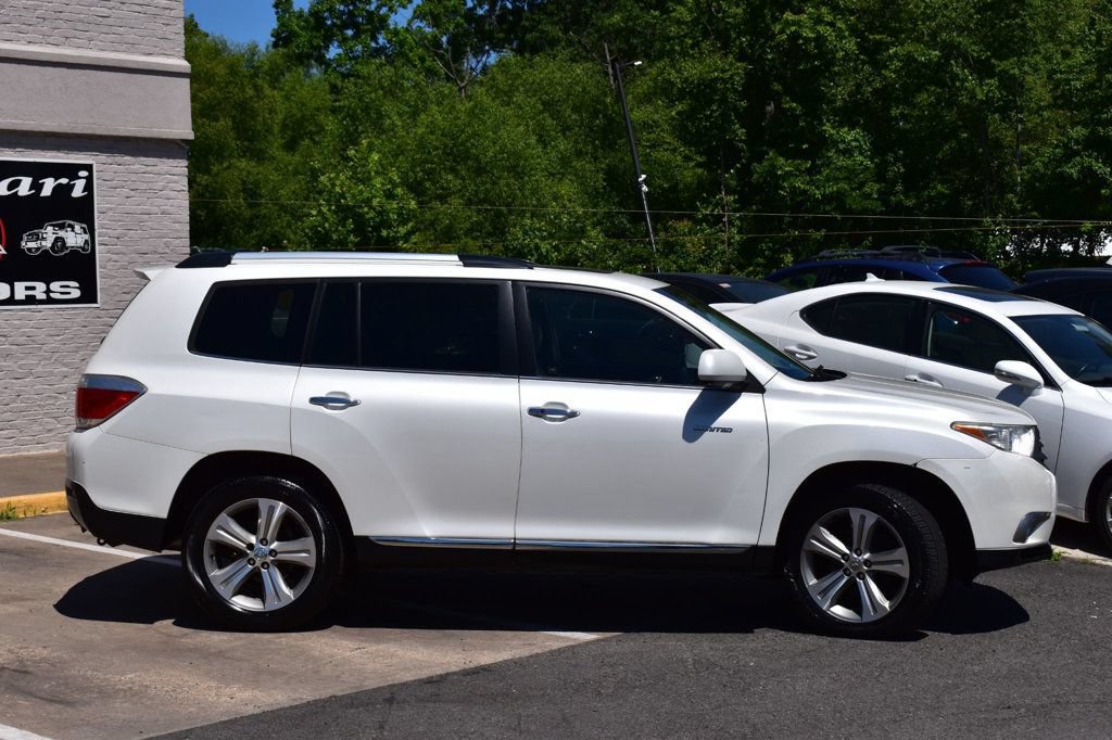 Used 2013 Toyota Highlander Limited AWD/4WD image 4