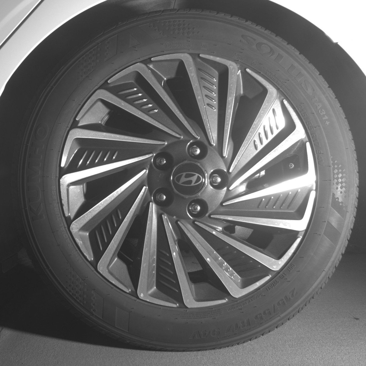 Used 2025 Hyundai Sonata SEL FWD image 14