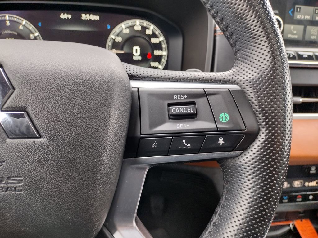 Used 2022 Mitsubishi Outlander SEL image 25