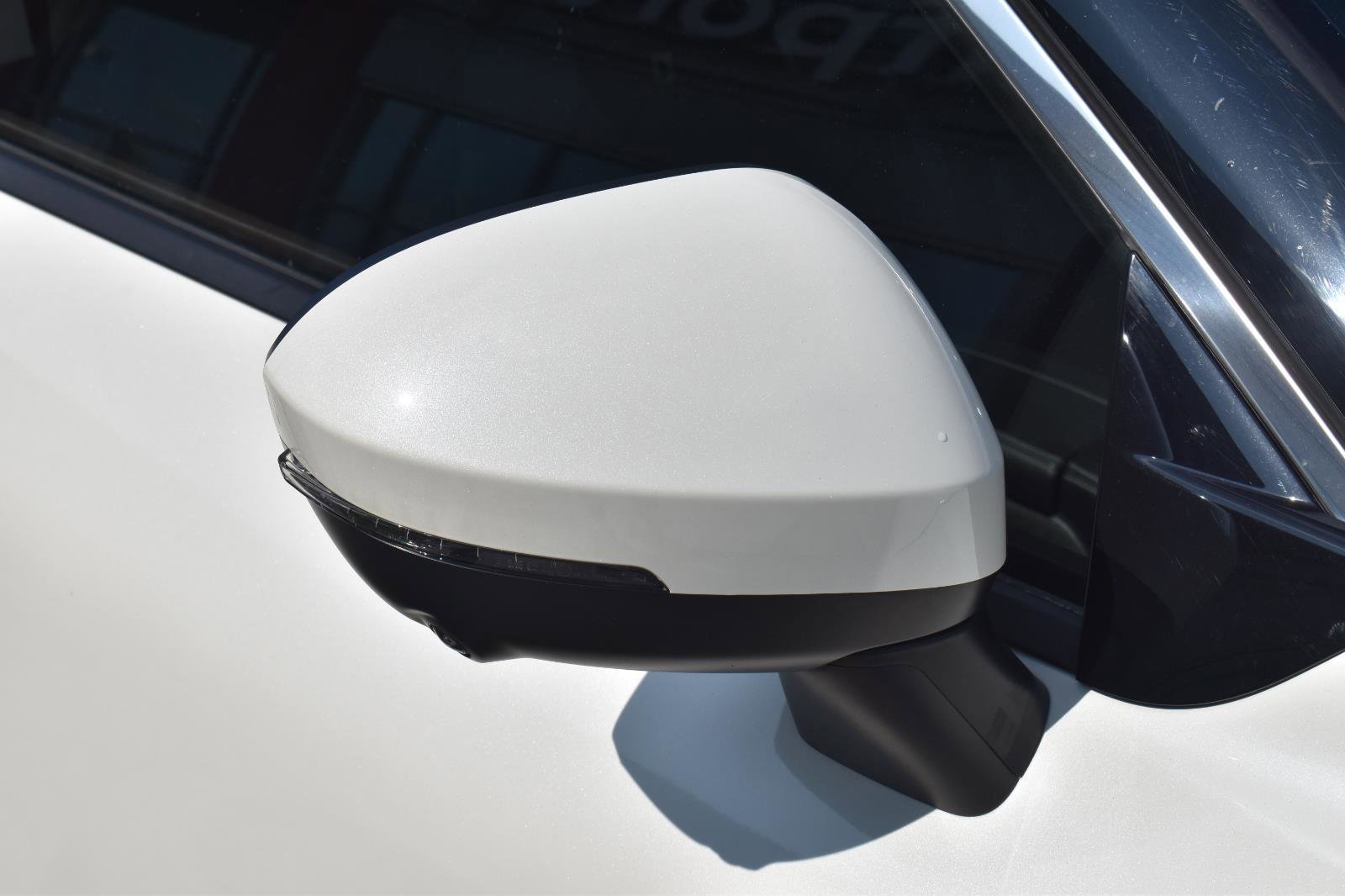 Used 2023 Nissan Rogue Platinum w/ Platinum Premium Package FWD image 18