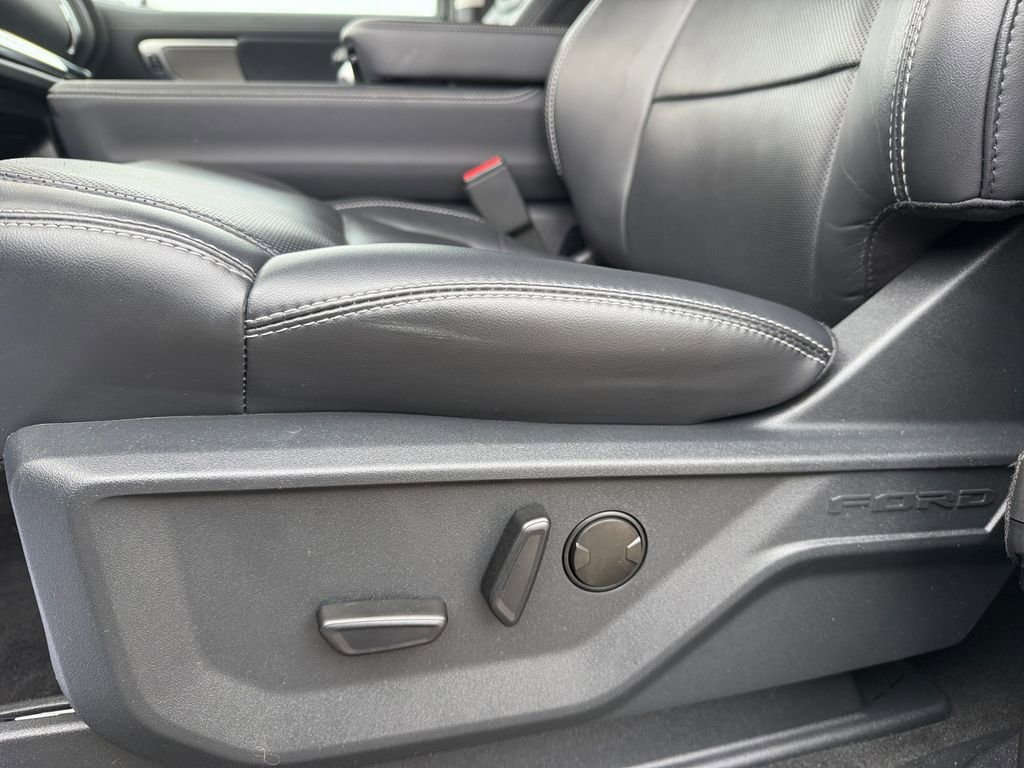 Certified 2025 Ford Expedition Max Platinum image 16
