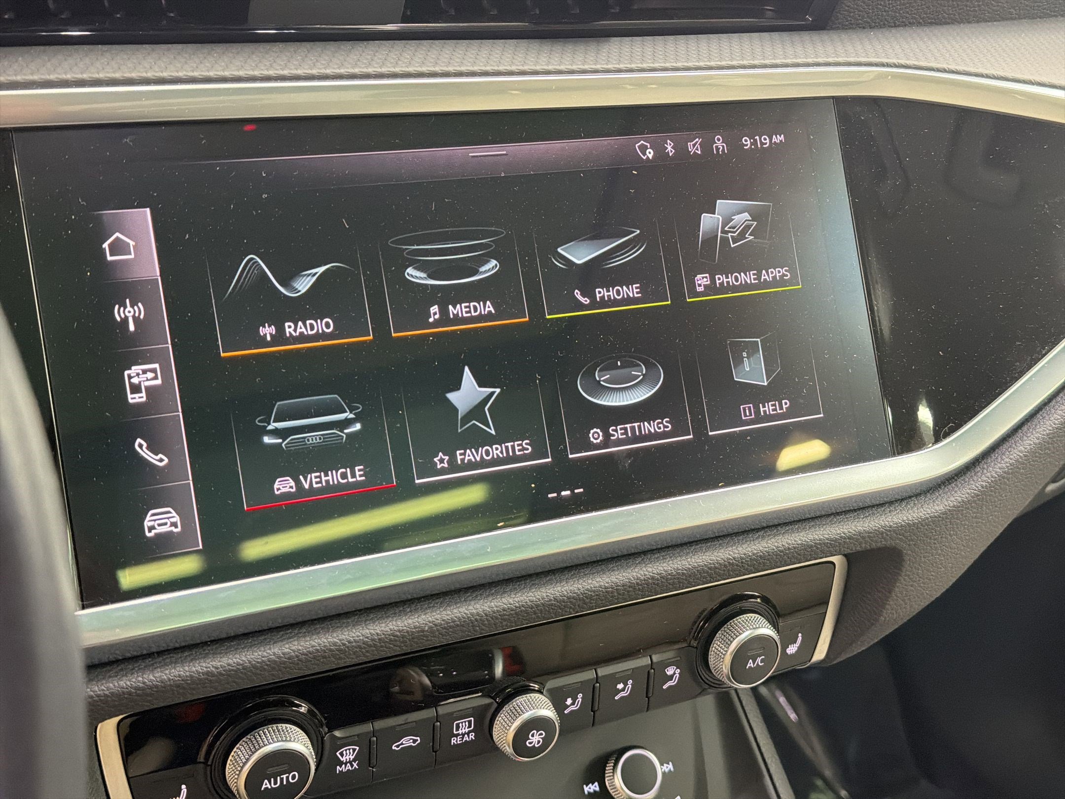 Used 2024 Audi Q3 2.0T Premium Plus w/ Premium Plus Package image 20