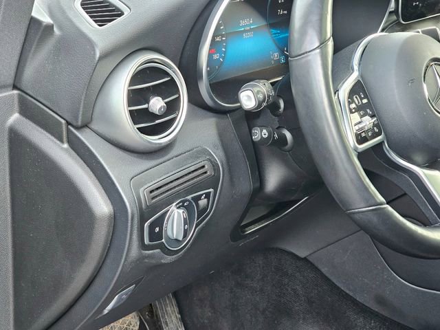 Used 2021 Mercedes-Benz GLC 300 4MATIC image 16