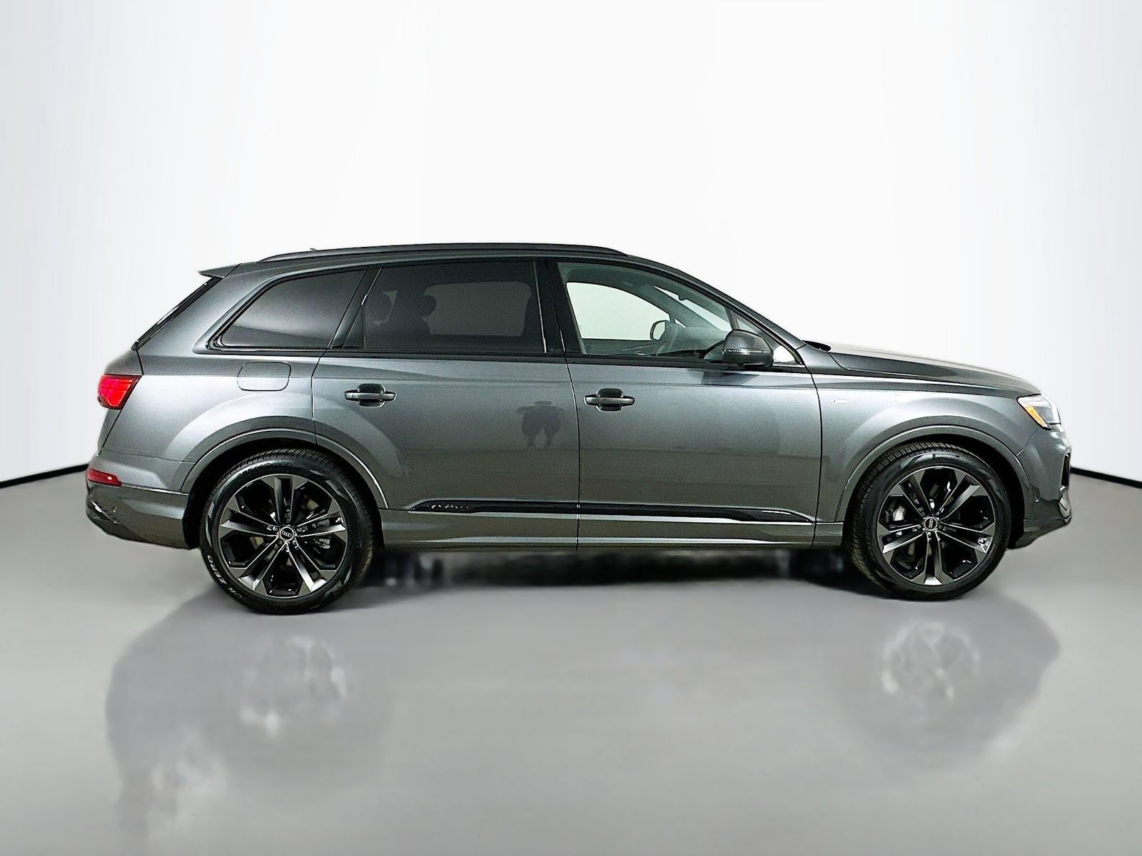 New 2026 Audi Q7 Premium Plus AWD/4WD image 4