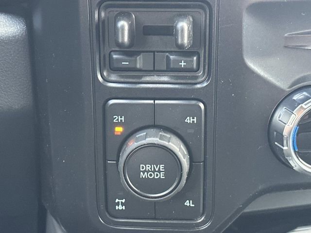 New 2026 Ford F250 Lariat w/ Chrome Package image 29