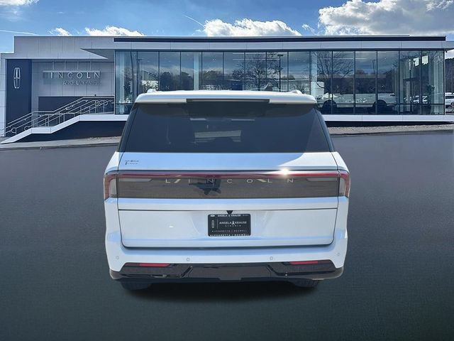 New 2027 Lincoln Navigator L Reserve AWD/4WD image 7