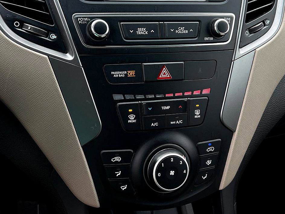 Used 2017 Hyundai Santa Fe Sport image 13