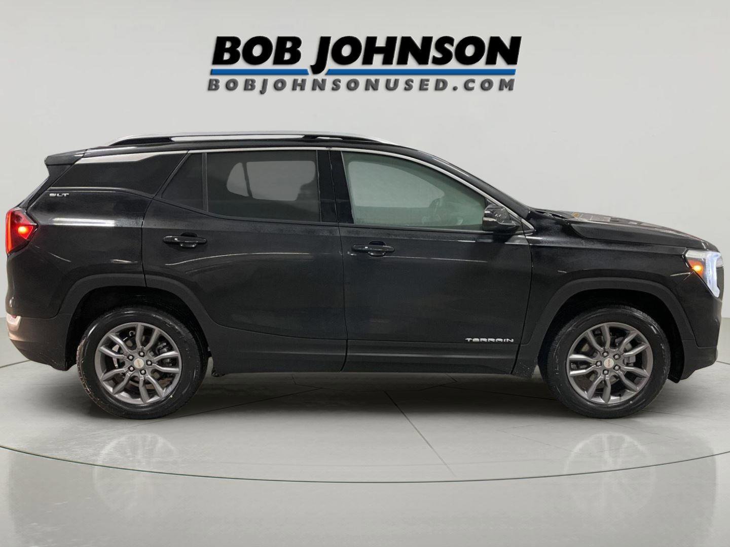 Used 2023 GMC Terrain SLT w/ LPO, Floor Liner Package image 8