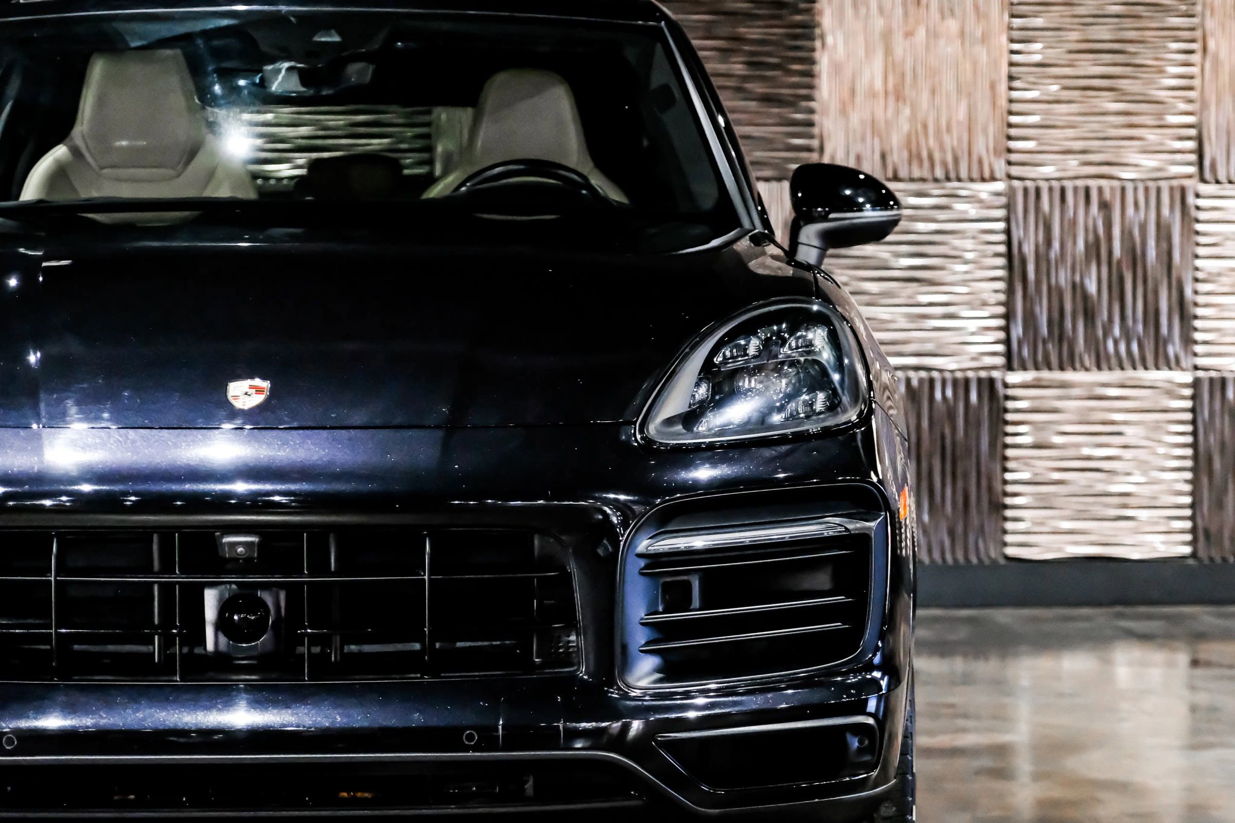 Used 2020 Porsche Cayenne S image 41